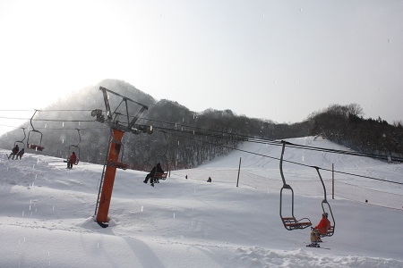 スキー 場 温泉 鉛